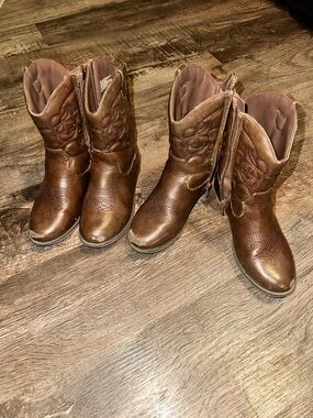 Brown Leather Western Cowgirl Boots for twins - Pair